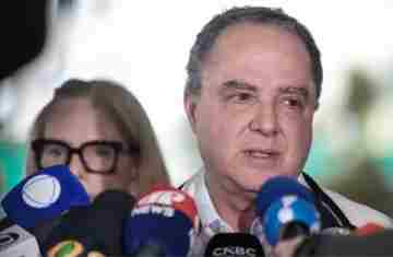  Médico diz que Lula retirou lesão e deve repousar nos próximos dias 